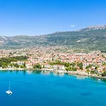 Aqua - Guest & Kastela