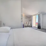 Aqua - Guest & 3* Kastela