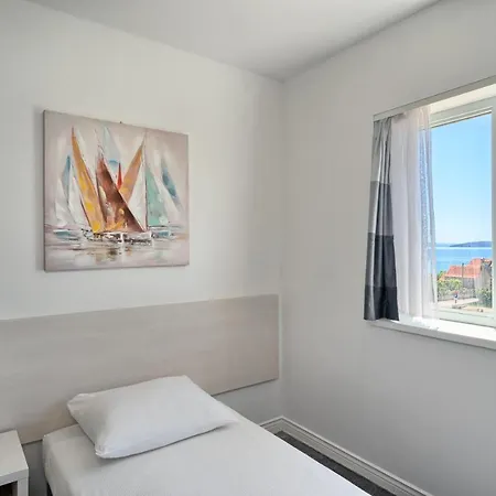 Aqua - Guest & Kastela 3*
